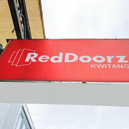 Reddoorz @ Kwitang Hotel Jakarta Exterior photo